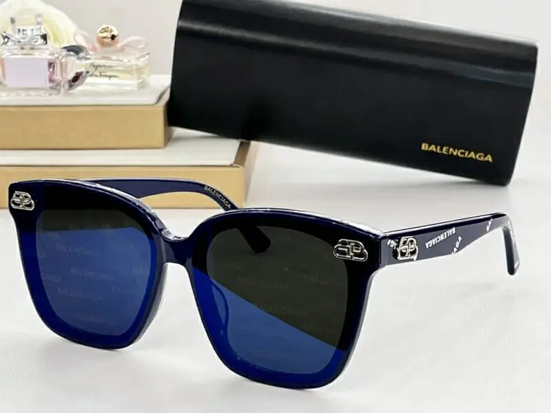 balenciaga aaa qualite lunettes de soleil s_1257477